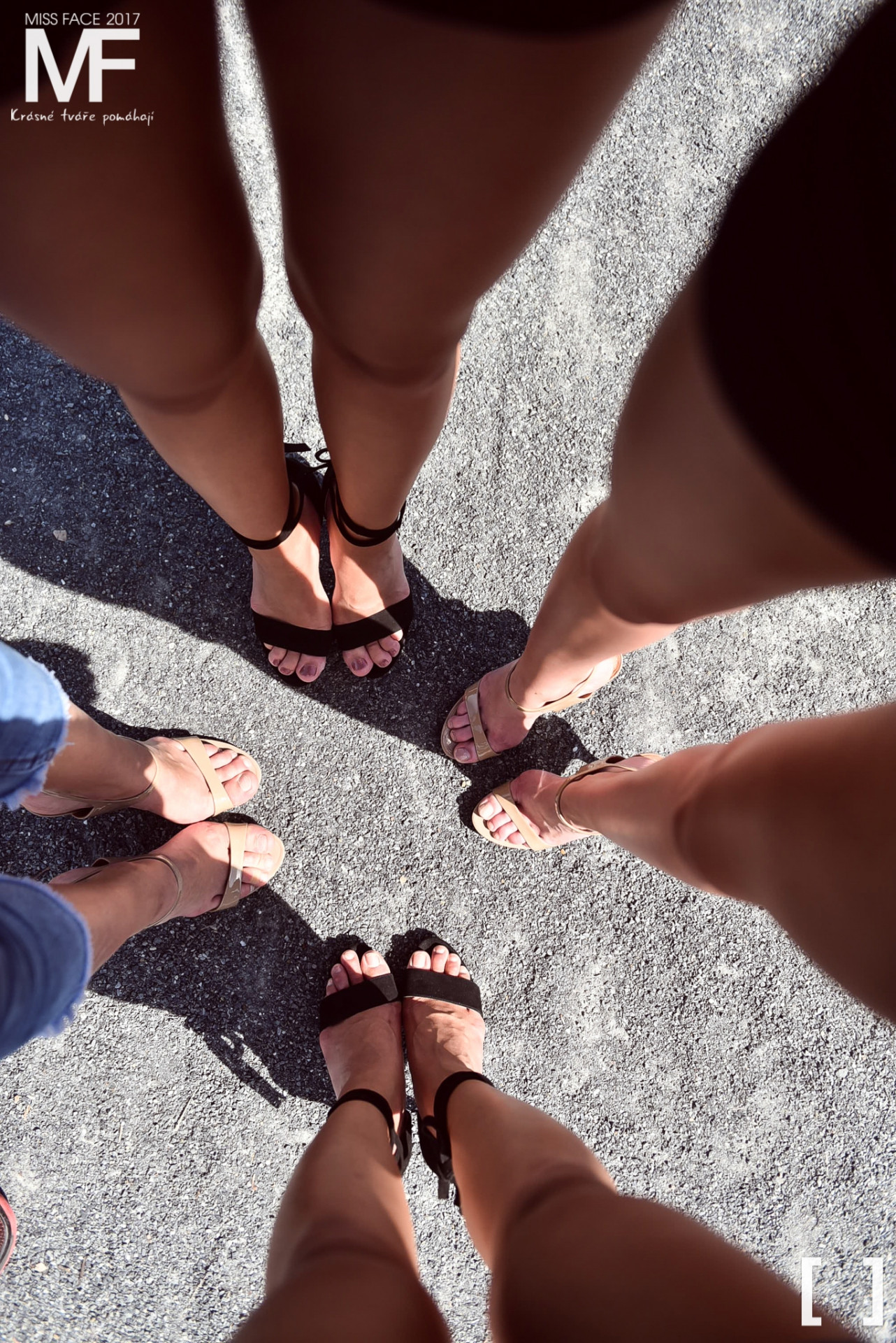 Gino Rossi obouvá finalistky do podpatků