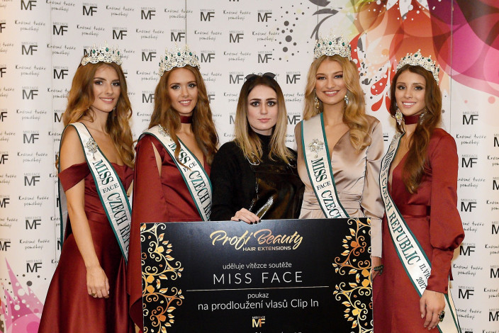Vítězky převzaly cenu od Profibeauty