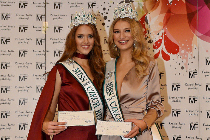 Vítězky převzaly ceny od ESCADA