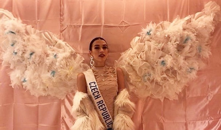 Alice Činčurová slaví úspěch na Miss International