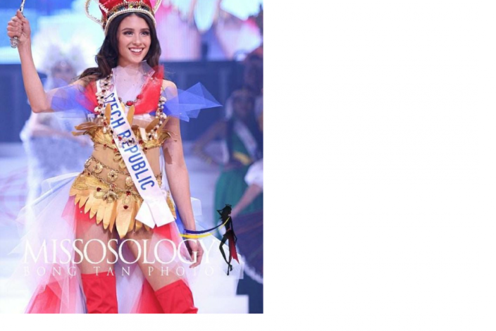 Představení národního kostýmu