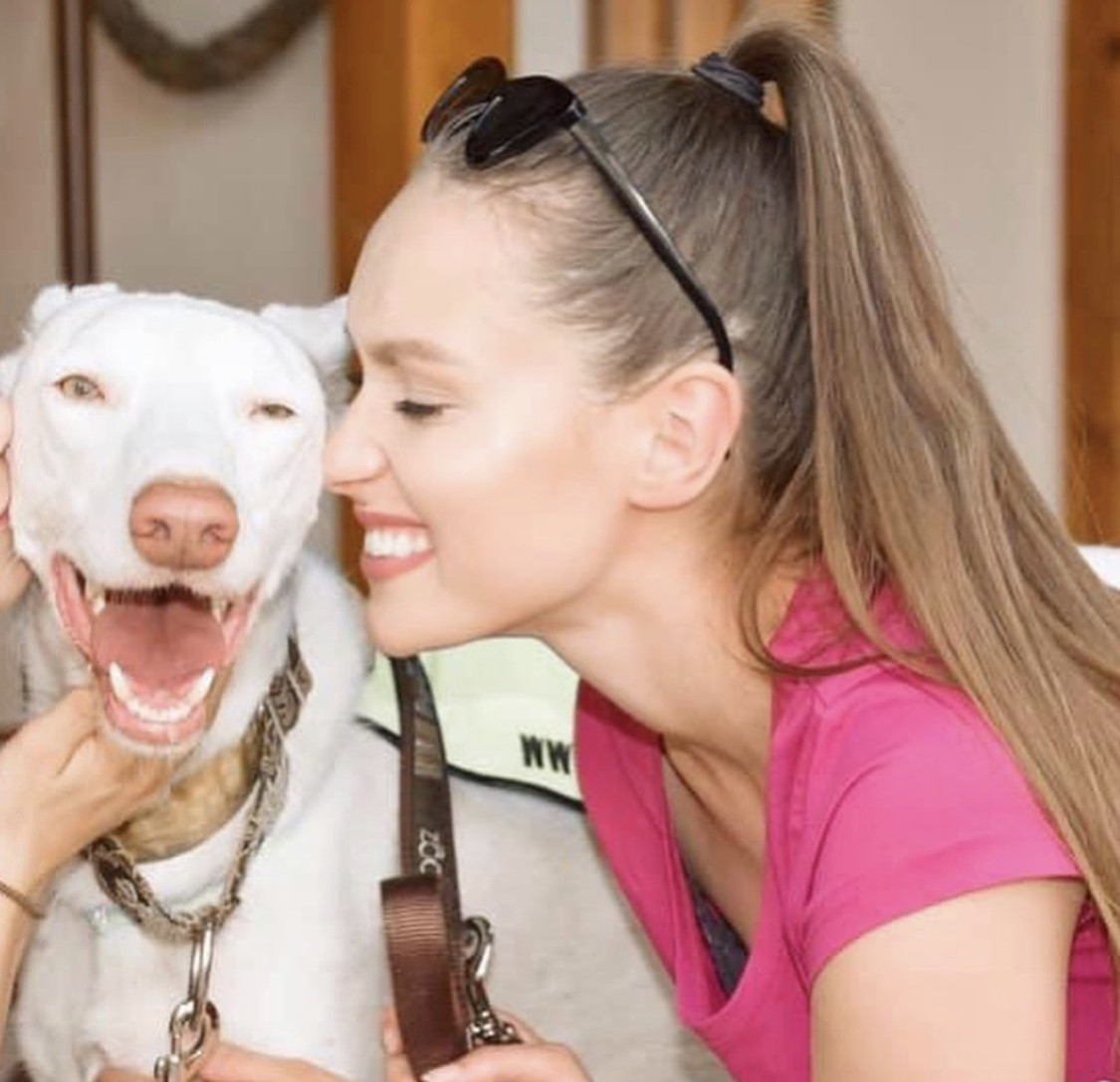 Andrea Prchalová na akci Slza zvířat