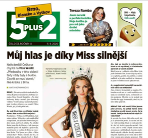 Karolína Kopíncová na titulce nagazínu 5plus2