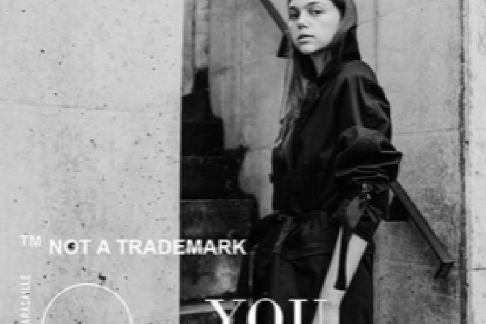 Veronika Šmídová tváří pro oděvní značku Laracaille