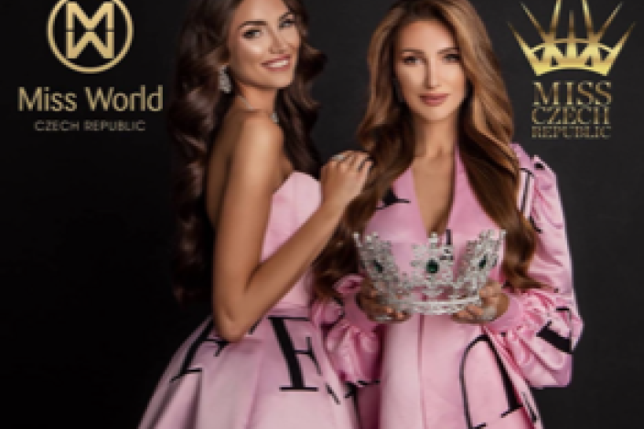 Karolína Kopíncová s Taťánou Makarenko