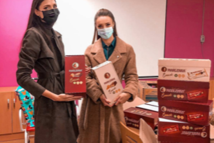 Karolína Kopíncová s Taťánou Makarenko v Motole