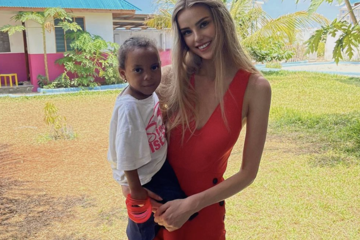 Krystyna Pyszková zůstala na Zanzibaru pomáhat v místní školce