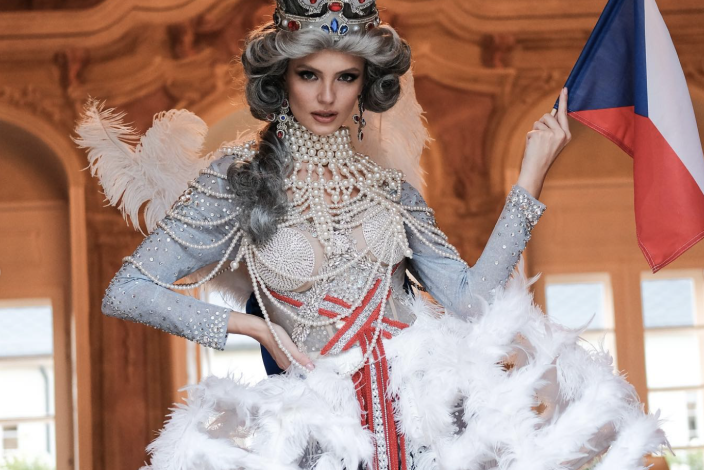 Kristýna Malířová vynese národní kostým "Česká republika"