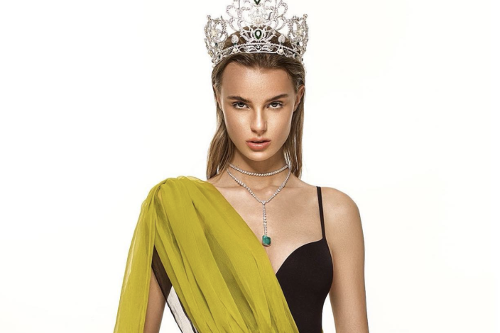 KRYSTYNA PYSZKOVA pro oficiální fotografie MISS WORLD 2022