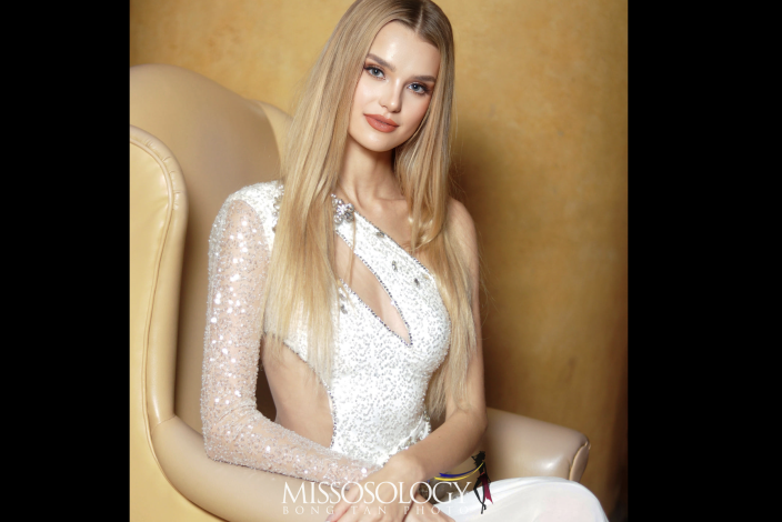 Krystyna Pyszková na tiskové konferenci na Filipínách