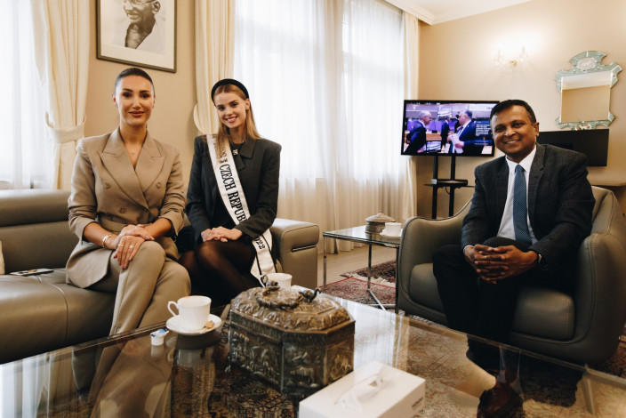 Krystyna Pyszkova navštívila Indickou ambasádu v Praze