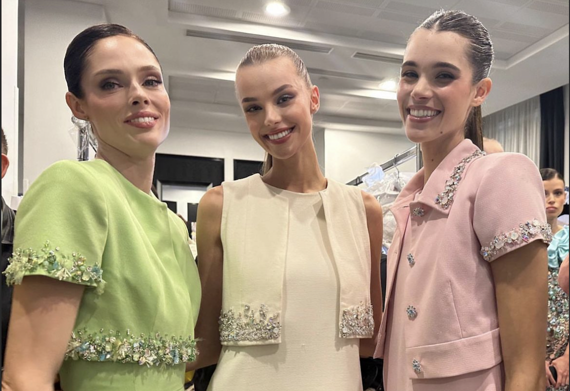 Krystyna Pyszková na mole pro Celia Kritharioti v Paříži