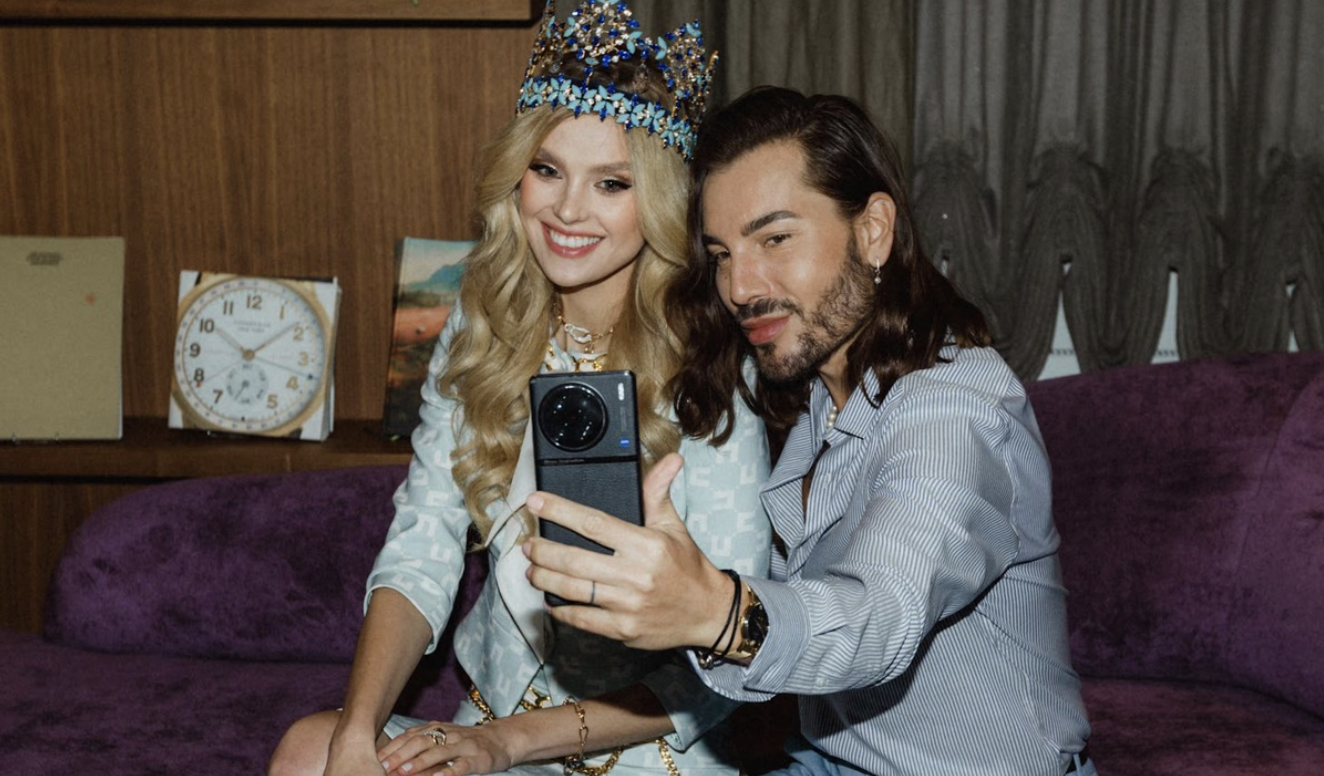 Miss World 2024 Krystyna Pyszková se Samem Dolce v hotelu Emblem