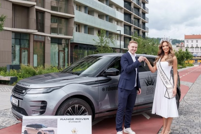 Vítězka Linda Górecká získala vůz od Roko motor